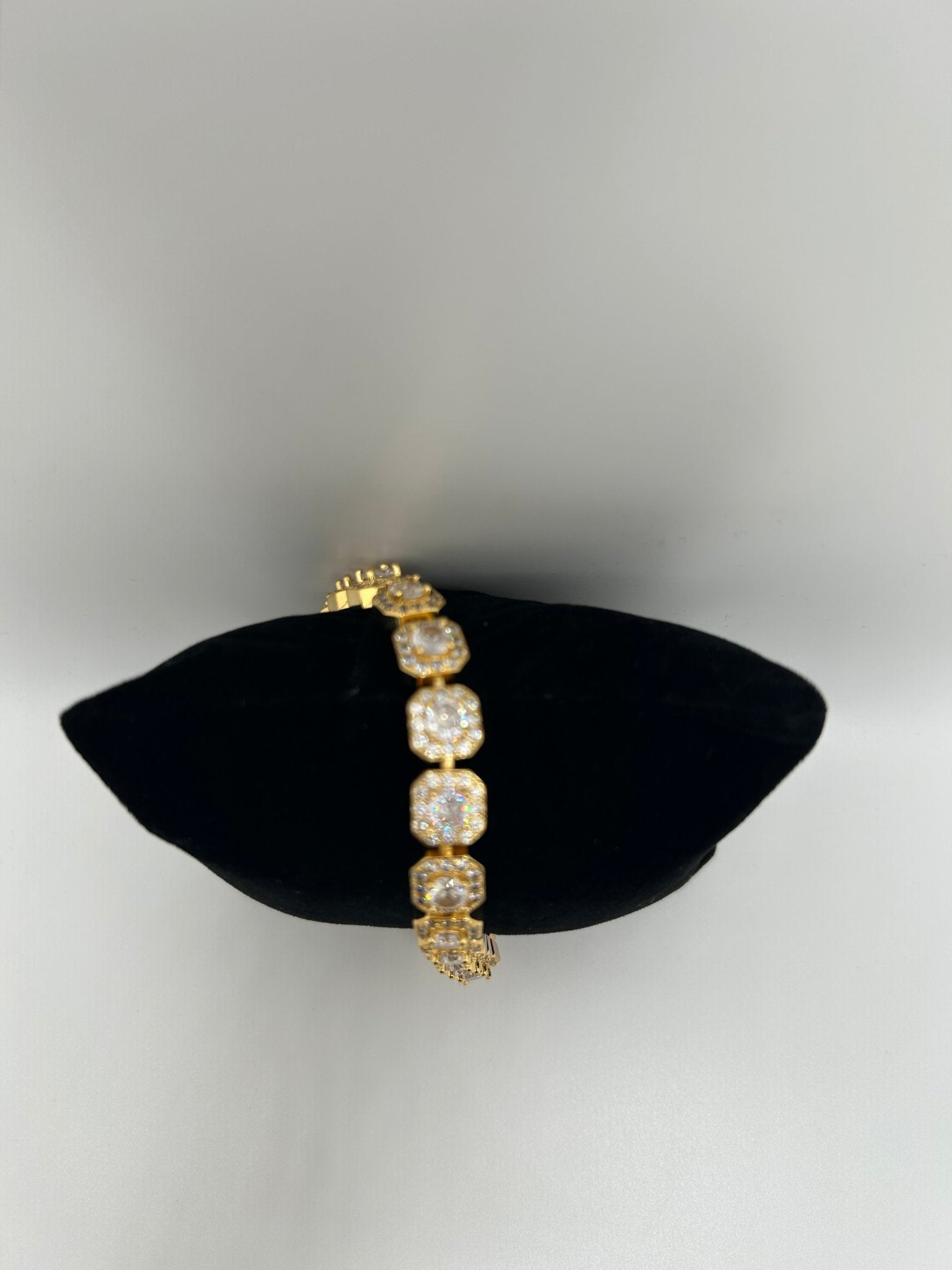 Cluster Gold Plated Stimulated Diamonds Iced Out Bracelet - Virtue JewelSilver7inchBracelets