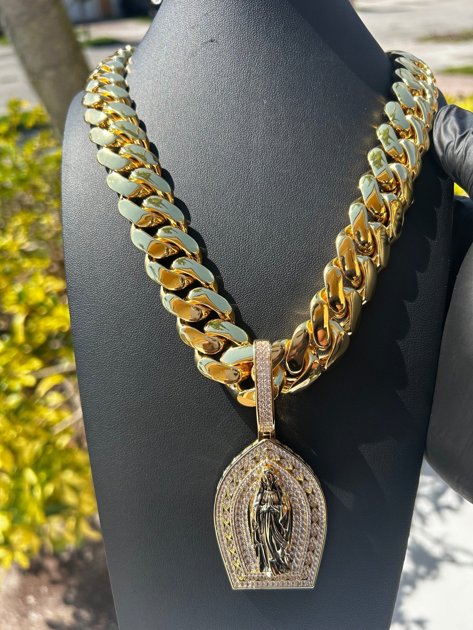 Miami Gold Cuban Chain & Virgin Mary Pendant Set - Virtue Jewel14mm (Slim)16inch