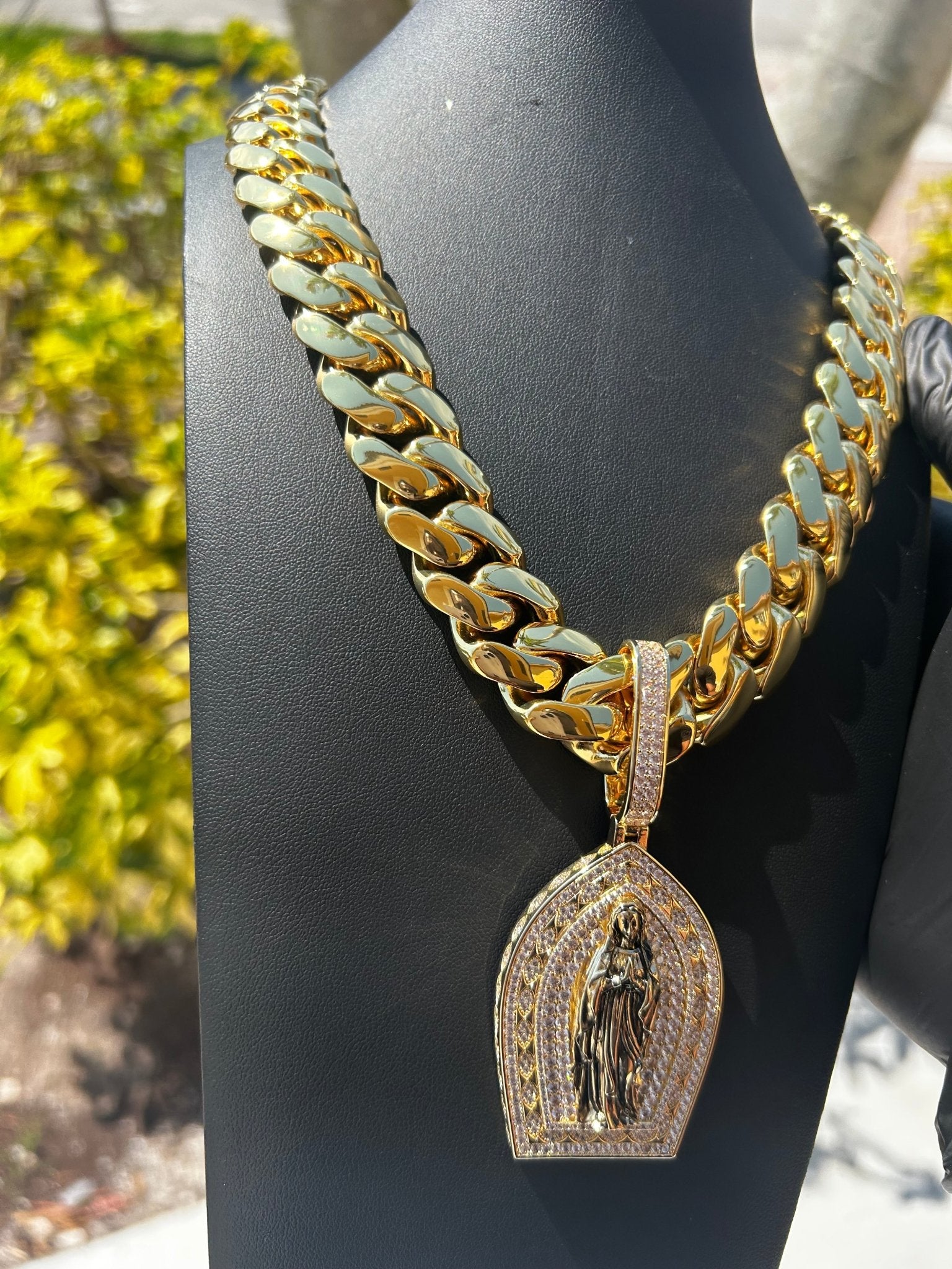 Miami Gold Cuban Chain & Virgin Mary Pendant Set - Virtue Jewel14mm (Slim)16inch