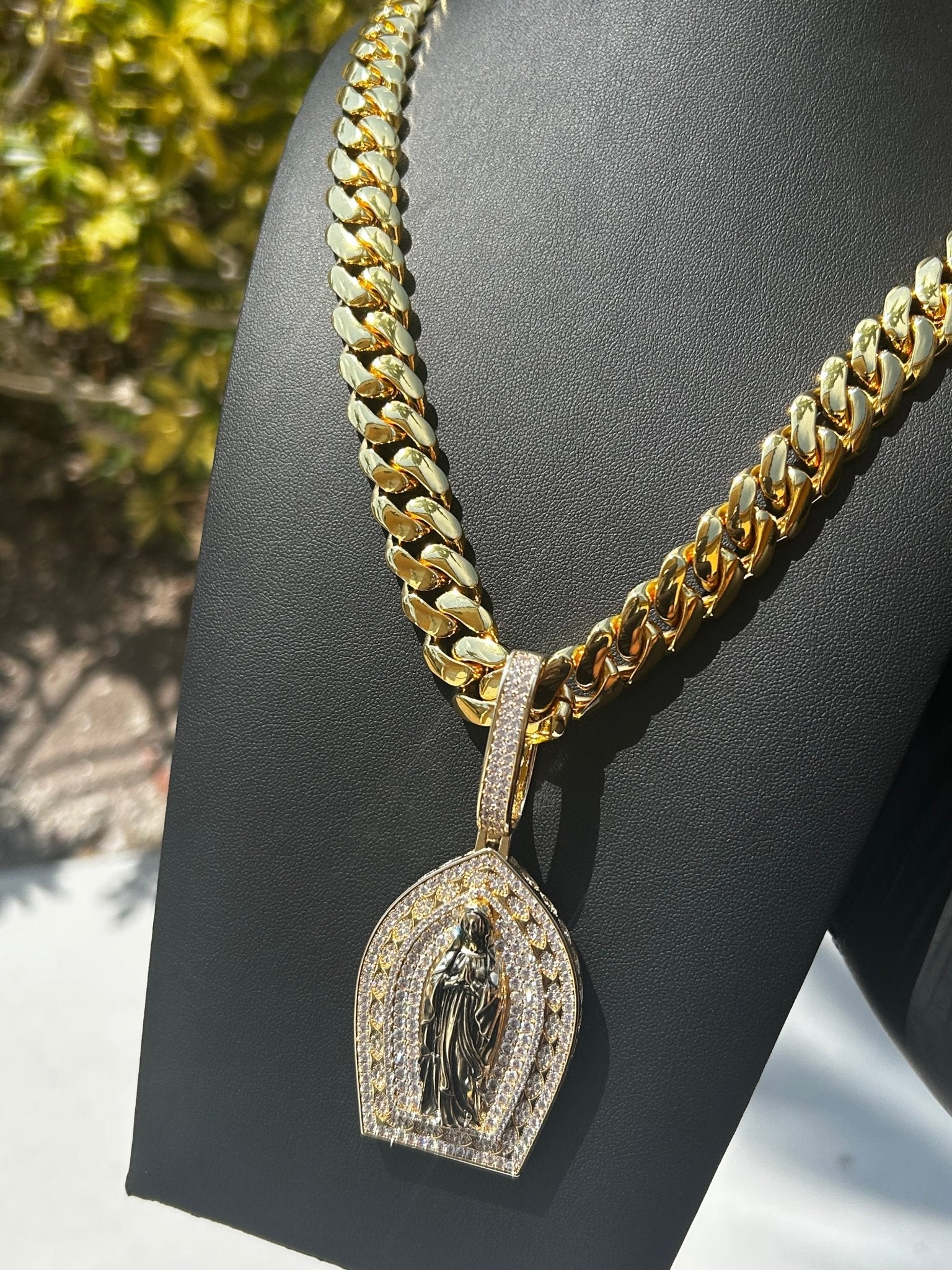 Miami Gold Cuban Chain & Virgin Mary Pendant Set - Virtue Jewel14mm (Slim)16inch