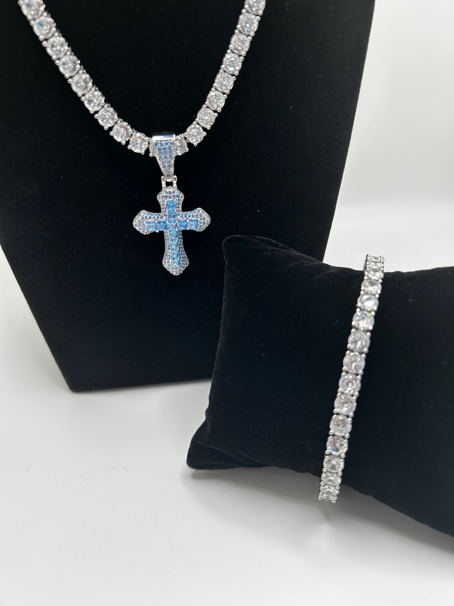 TENNIS CHAIN BRACELET & Jesus Pendants STIMULATED DIAMONDS SET - Virtue Jewel7inch18inchBlue Crystal Cross