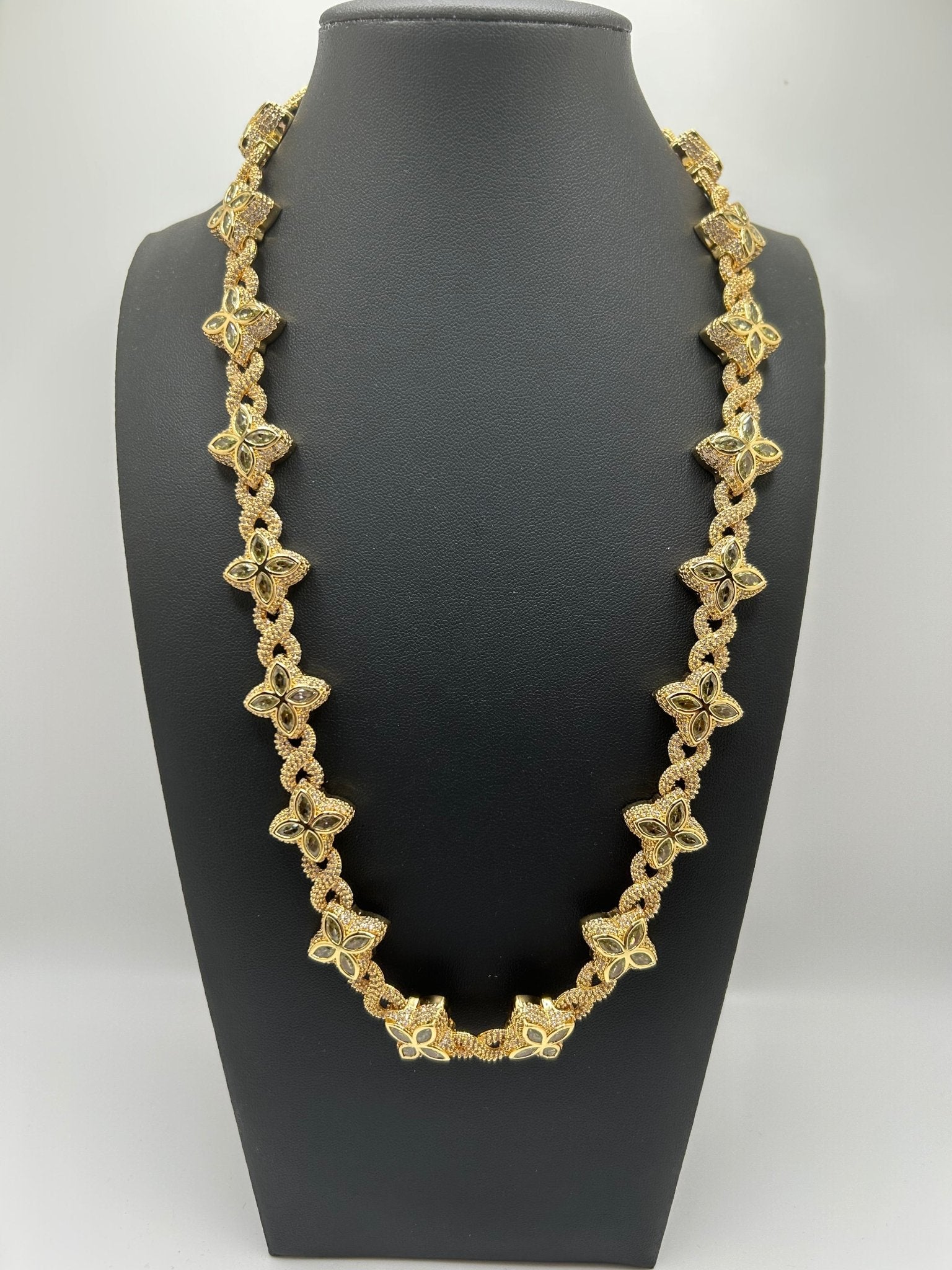 Yellow Gold Flower 4 Leaf Clover Star Chain Necklace - Virtue Jewel