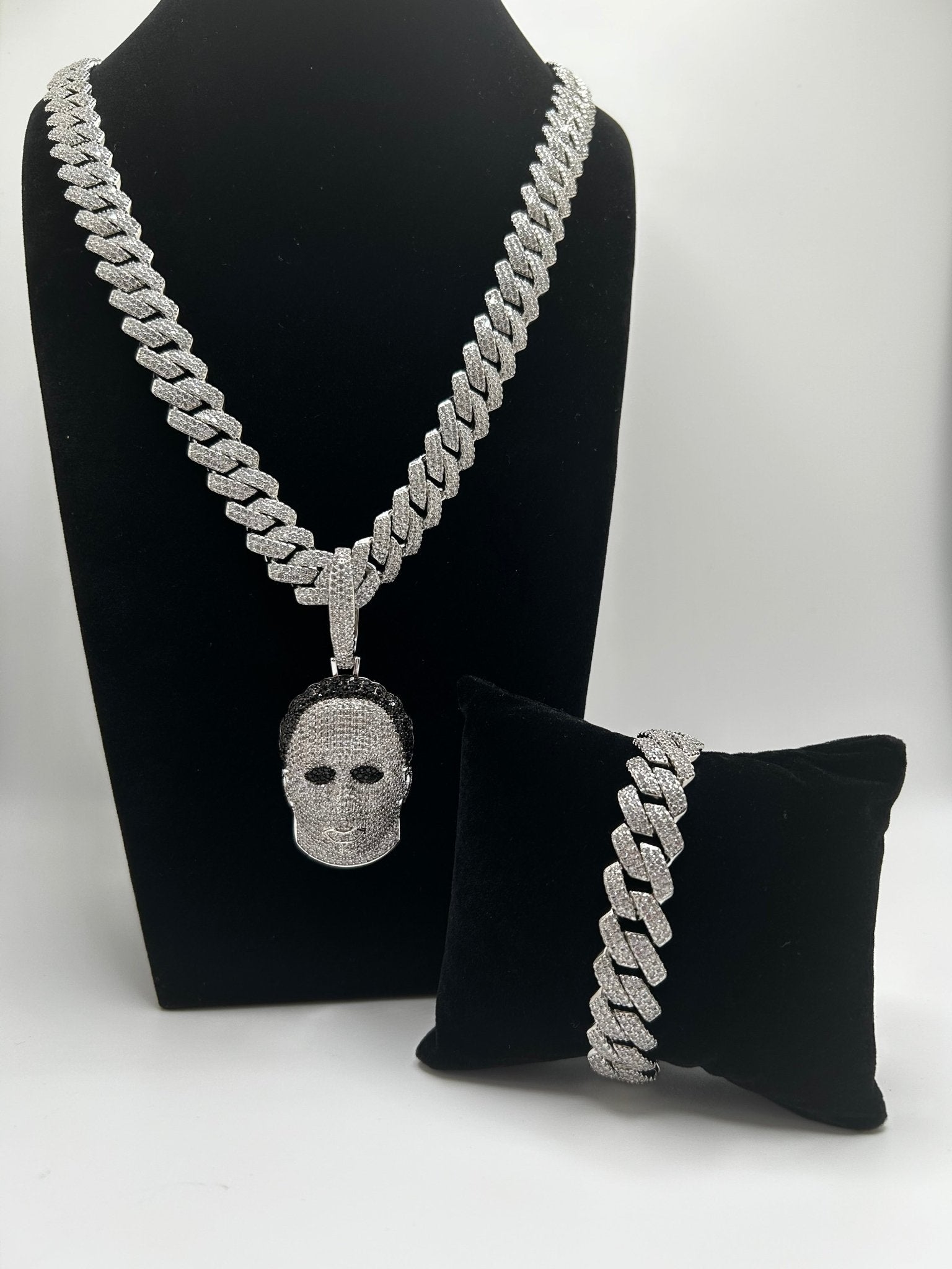 14MM FLAT SQUARE SILVER WHITE GOLD PLATED CUBAN CHAIN AND A MICHAEL HALLOWEEN HEAD PENDANT & Bracelet Set - Virtue JewelGold6inch18inchJewelry Set