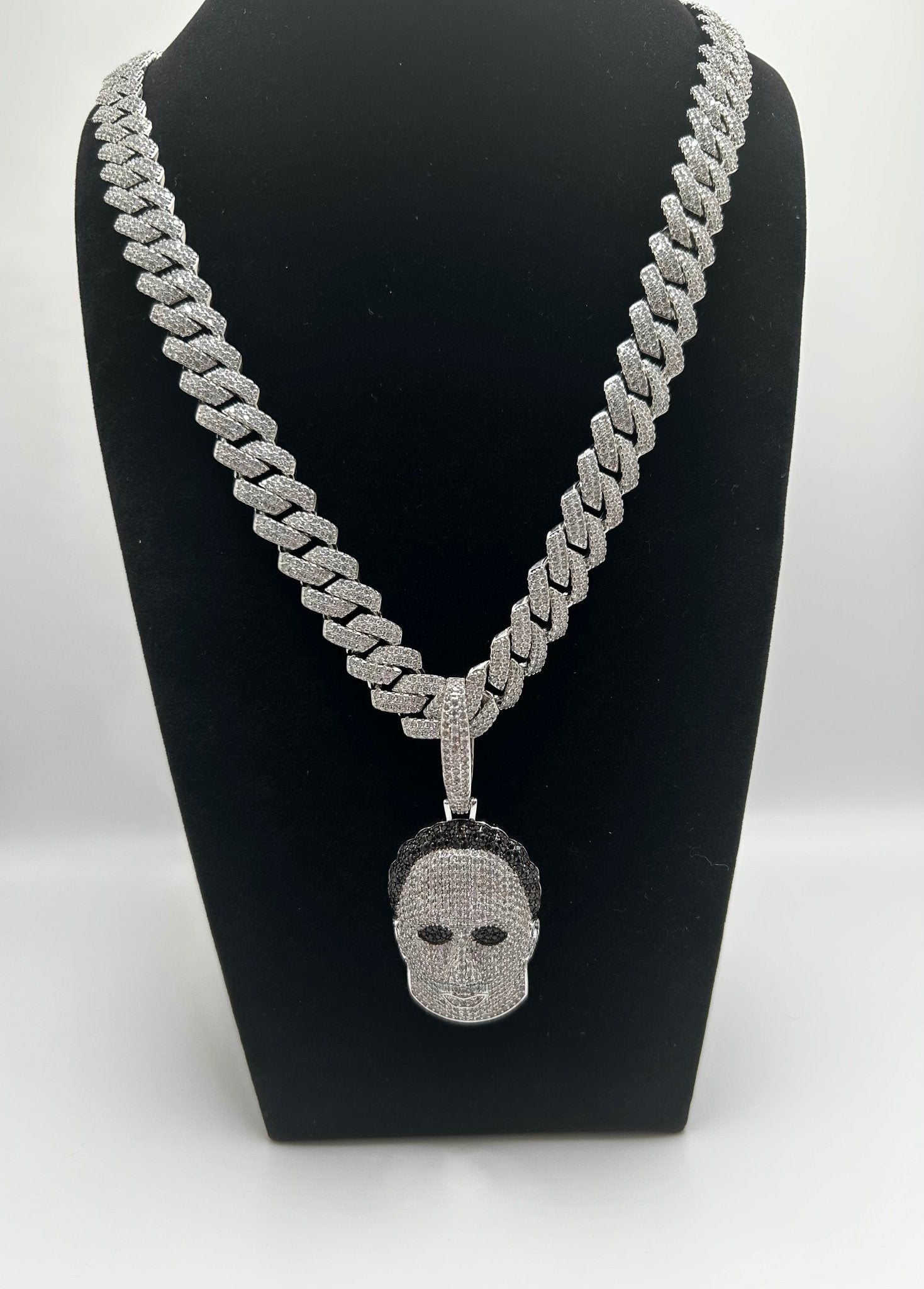 14MM FLAT SQUARE SILVER WHITE GOLD PLATED CUBAN CHAIN AND A MICHAEL HALLOWEEN HEAD PENDANT & Bracelet Set - Virtue JewelGold6inch18inchJewelry Set