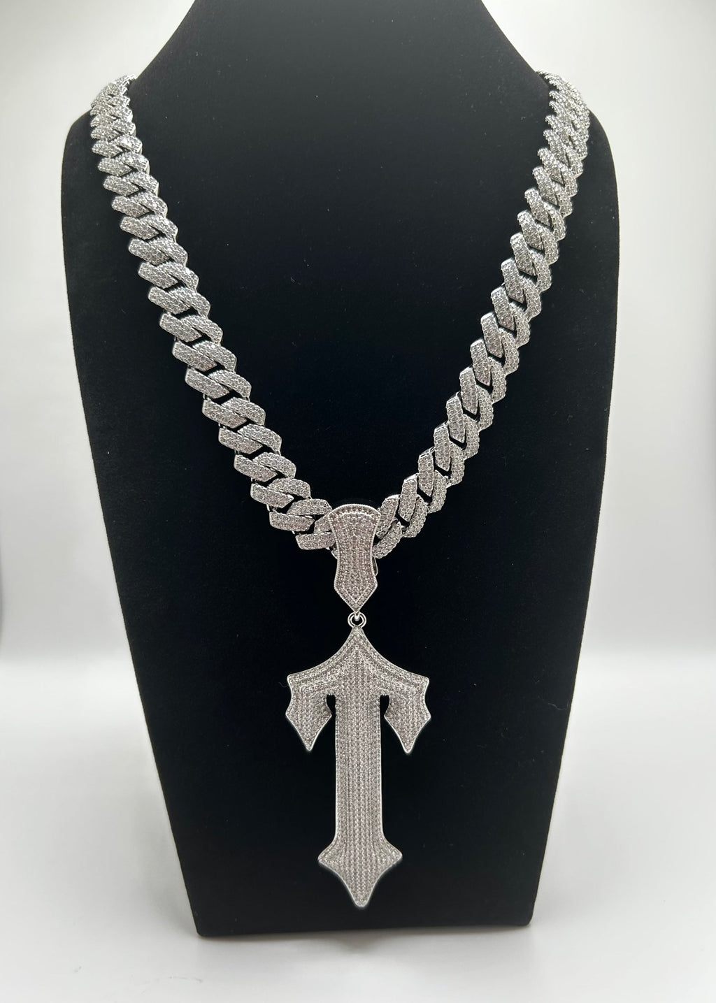 14MM FLAT SQUARE SILVER WHITE GOLD PLATED CUBAN CHAIN AND Warrior Jesus Cross PENDANT & BRACELET SET - Virtue JewelSilver18inch7inchJewelry Set