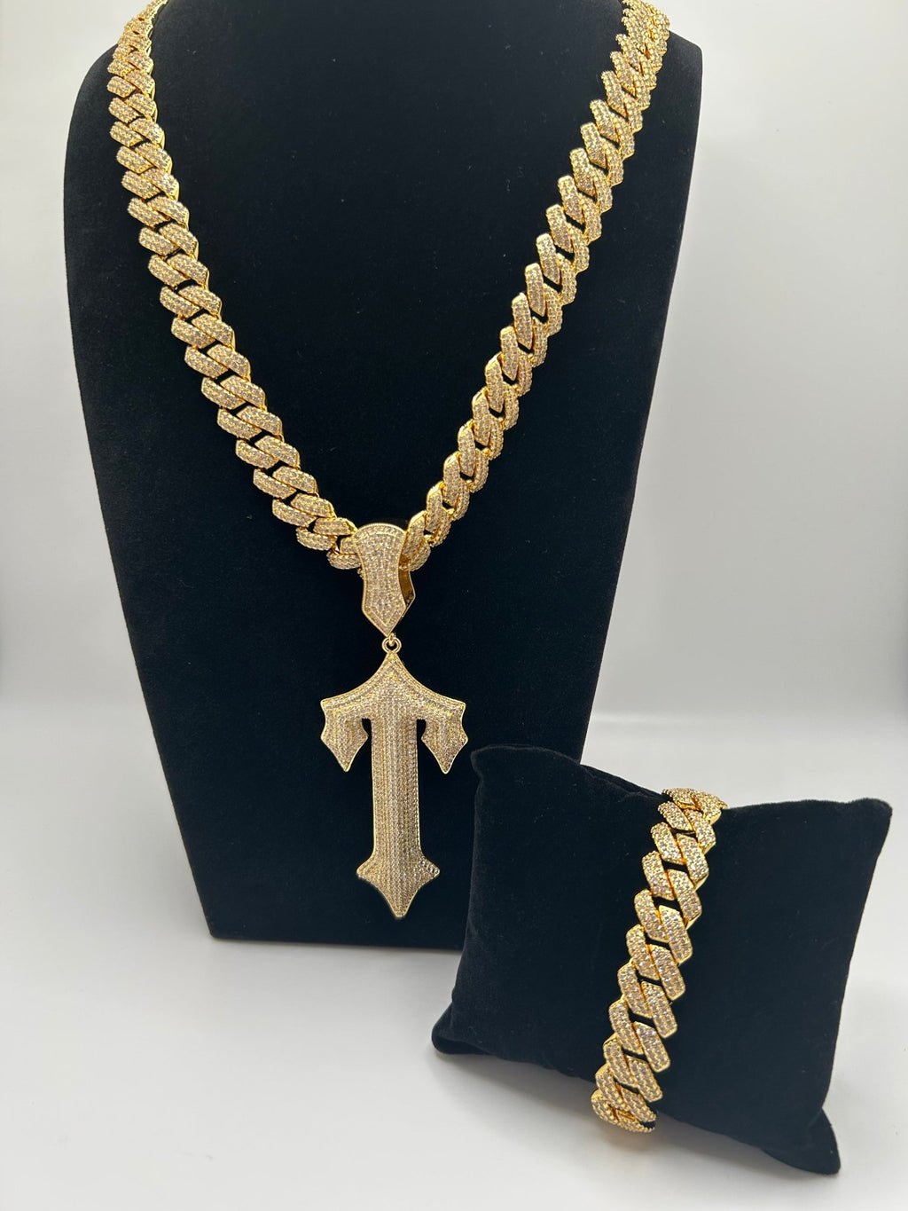 14MM FLAT SQUARE SILVER WHITE GOLD PLATED CUBAN CHAIN AND Warrior Jesus Cross PENDANT & BRACELET SET - Virtue JewelSilver18inch7inchJewelry Set