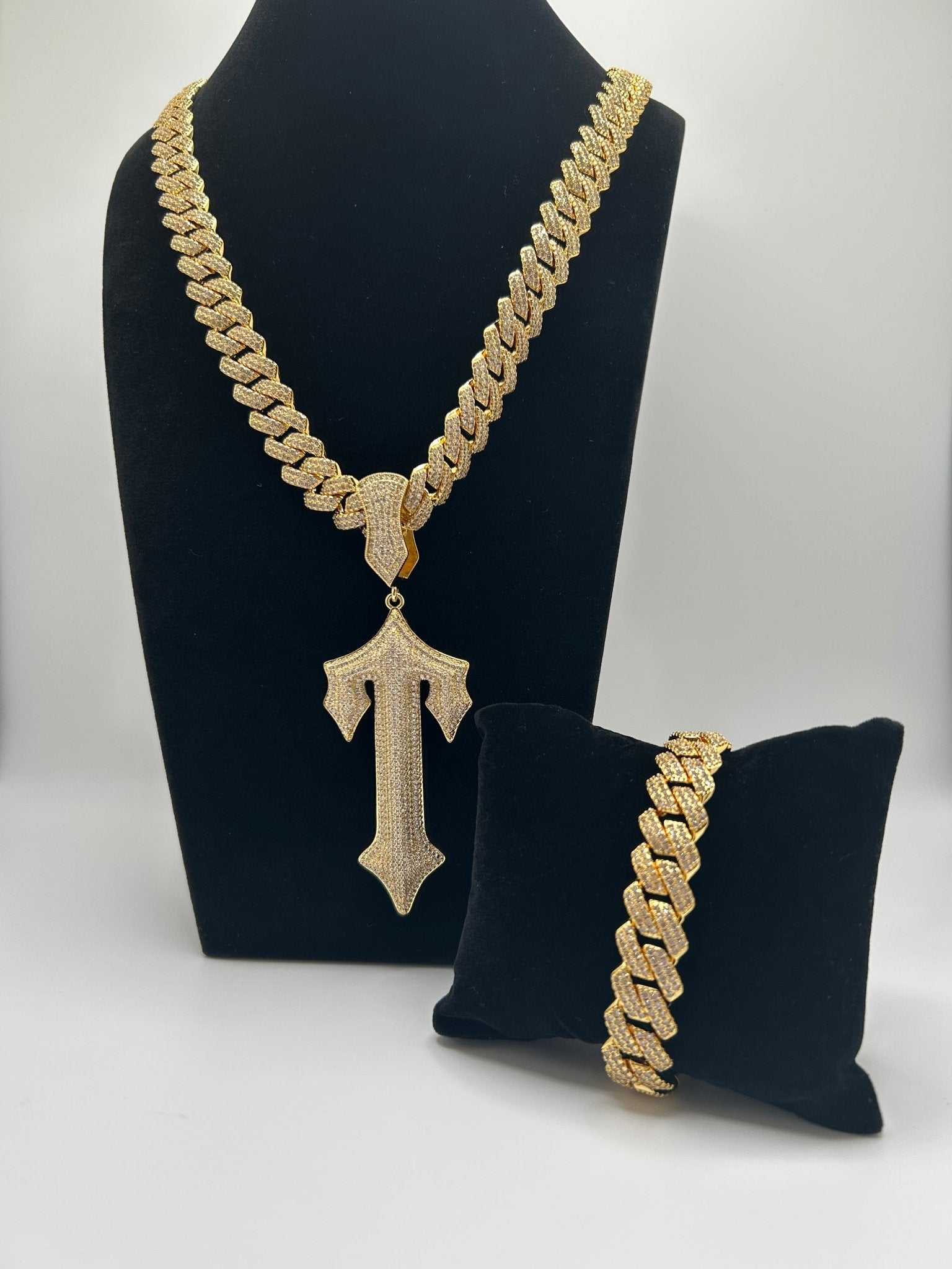 14MM FLAT SQUARE SILVER WHITE GOLD PLATED CUBAN CHAIN AND Warrior Jesus Cross PENDANT & BRACELET SET - Virtue JewelSilver18inch7inchJewelry Set