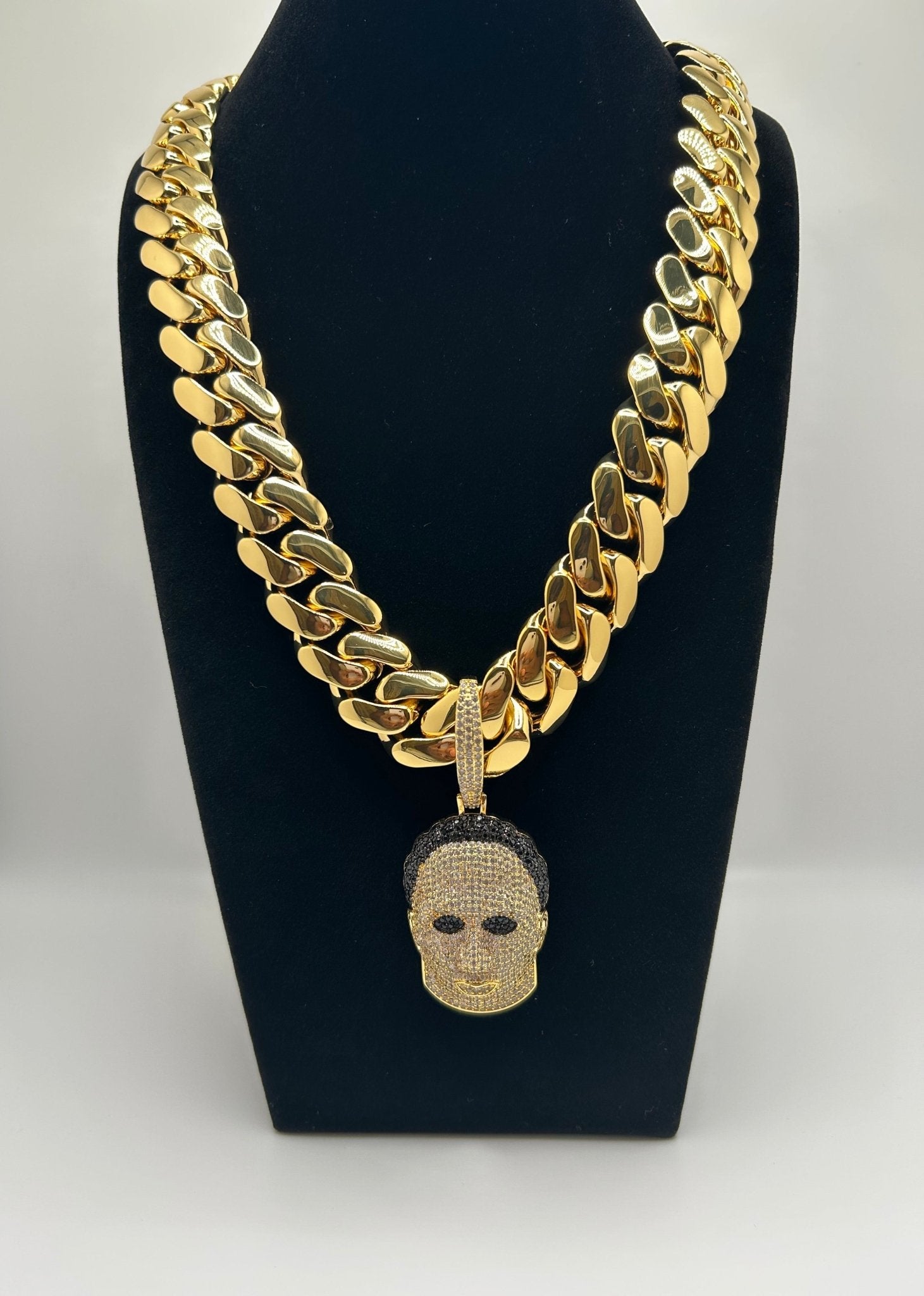 20mm - 24inch Miami Cuban Link Gold Plated Chain & Michael Halloween Head Pendant - Virtue JewelNecklace & Pendant