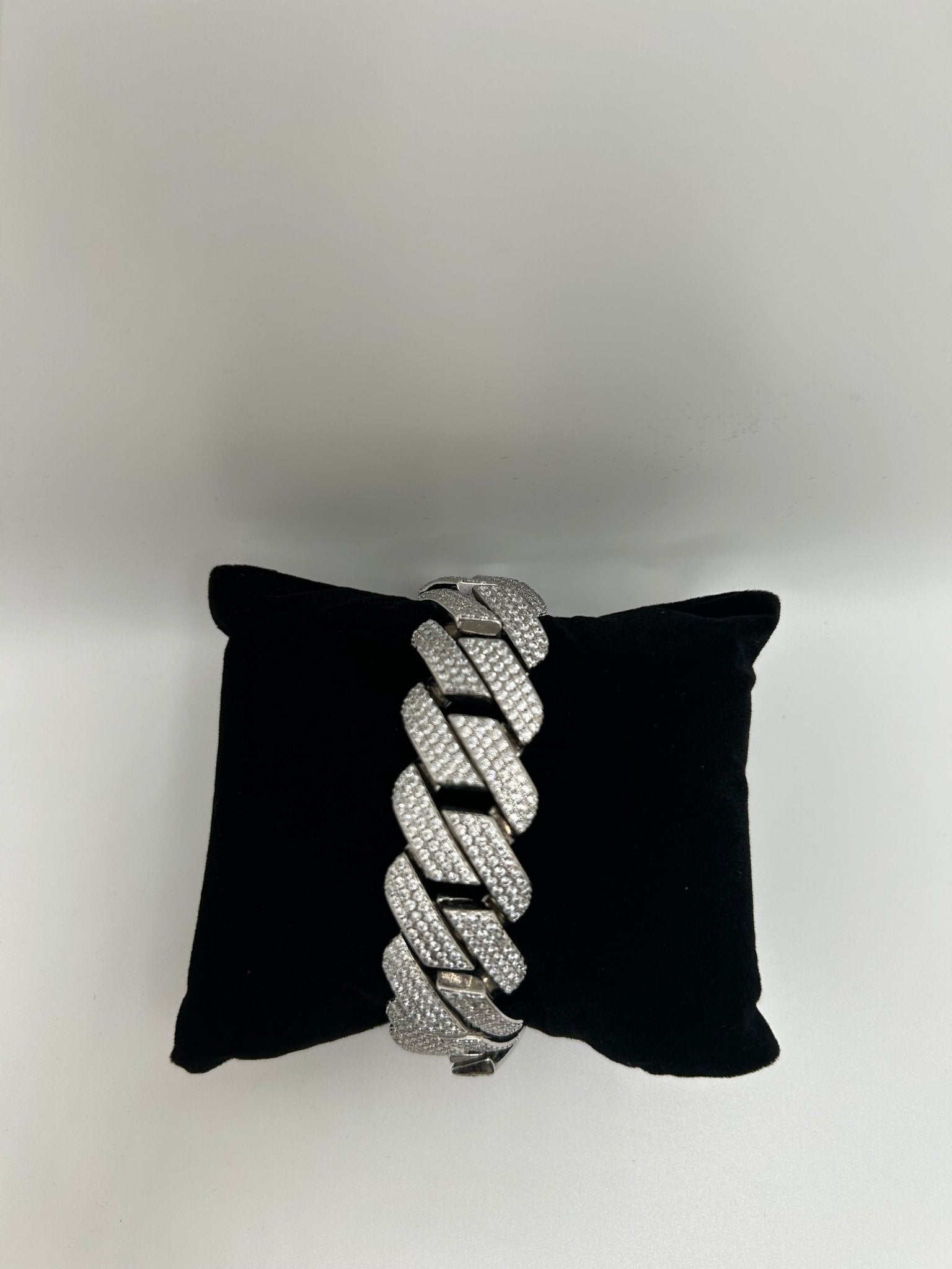 20mm Flat Square Cut Plated Iced Out Stimulated Diamonds Bracelet - Virtue JewelGold7inchBracelets