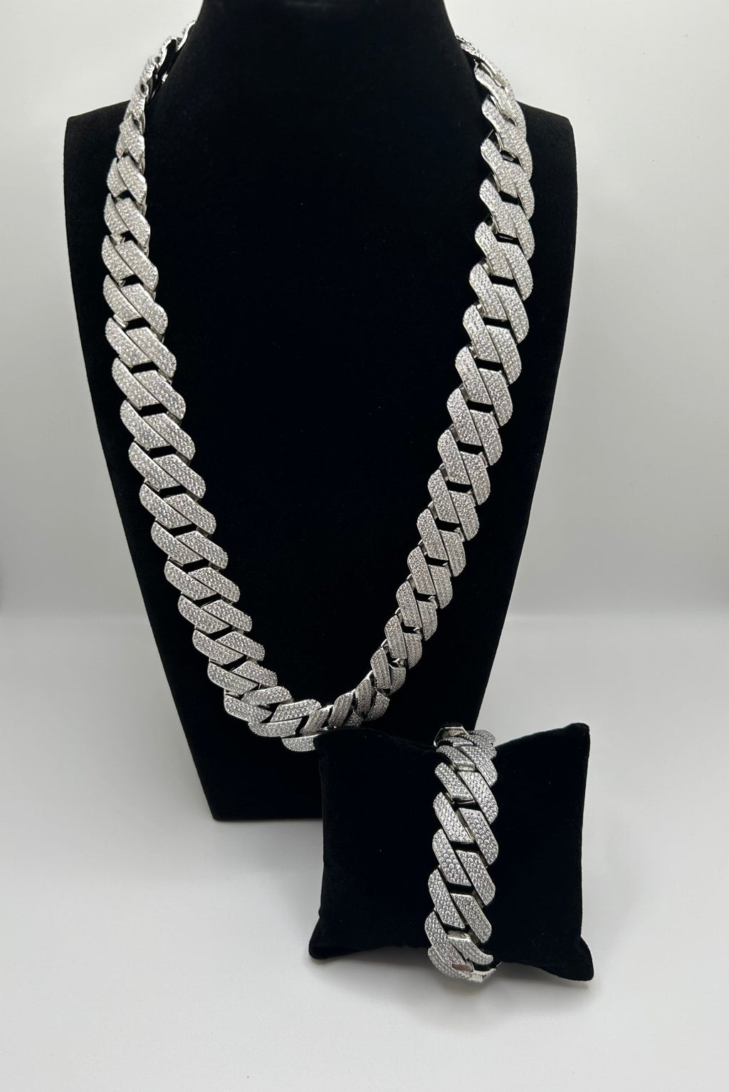 20mm Flat Square Cut Silver White Gold Plated Cuban Iced Out Stimulated Diamonds Chain & Bracelet Set - Virtue Jewel20inch7inchBracelets