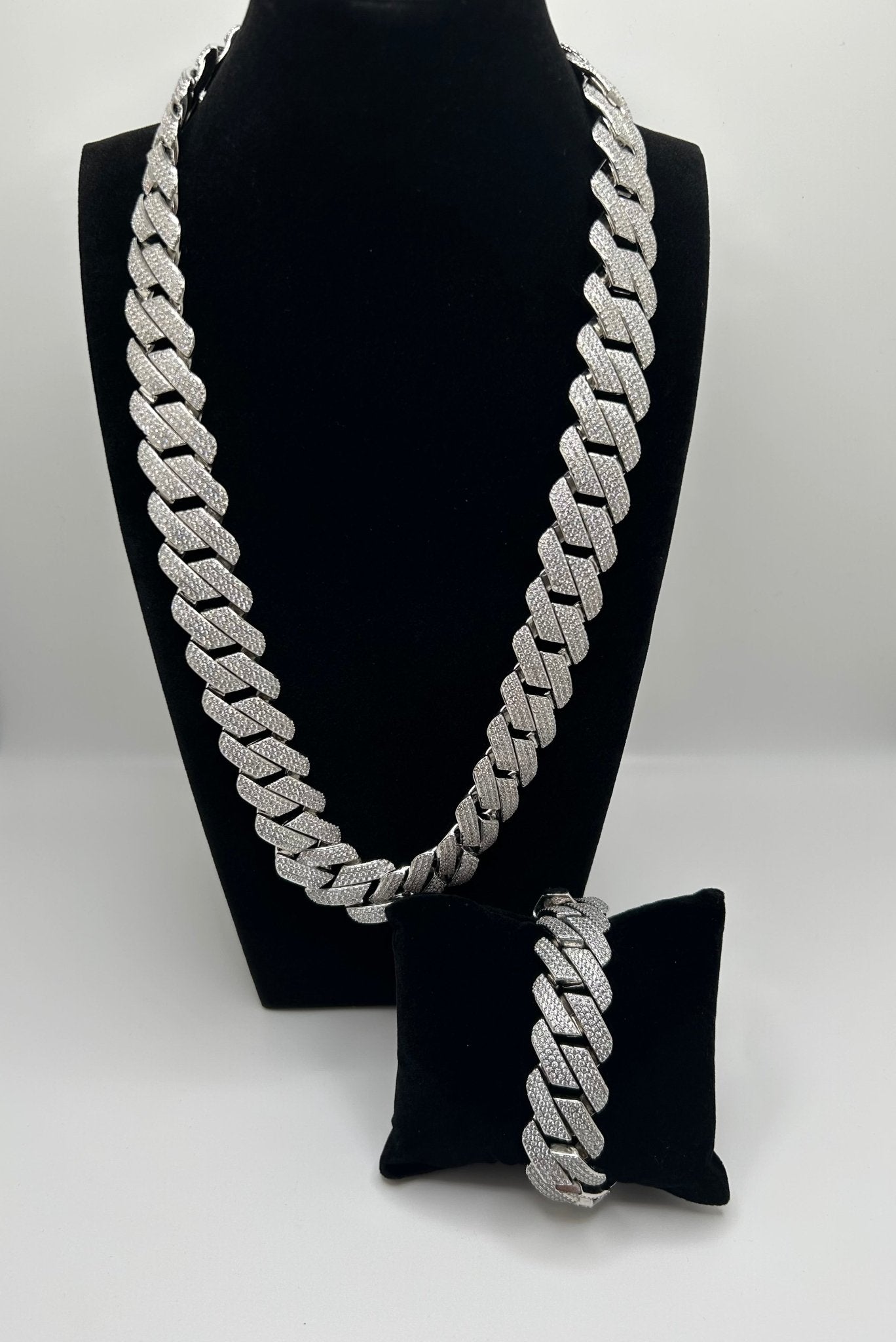 20mm Flat Square Cut Silver White Gold Plated Cuban Iced Out Stimulated Diamonds Chain & Bracelet Set - Virtue Jewel20inch7inchBracelets