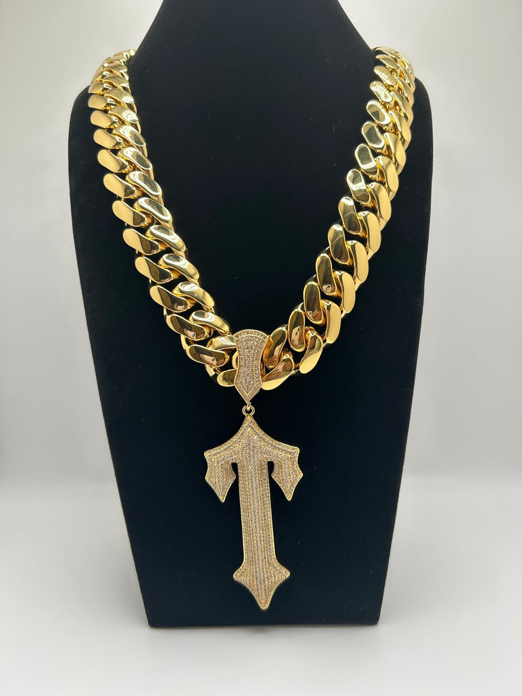 20mm Miami Cuban Link Gold Plated Chain Warrior Cross Pendant & Bracelet Set - Virtue Jewel24inch7inchJewelry Set