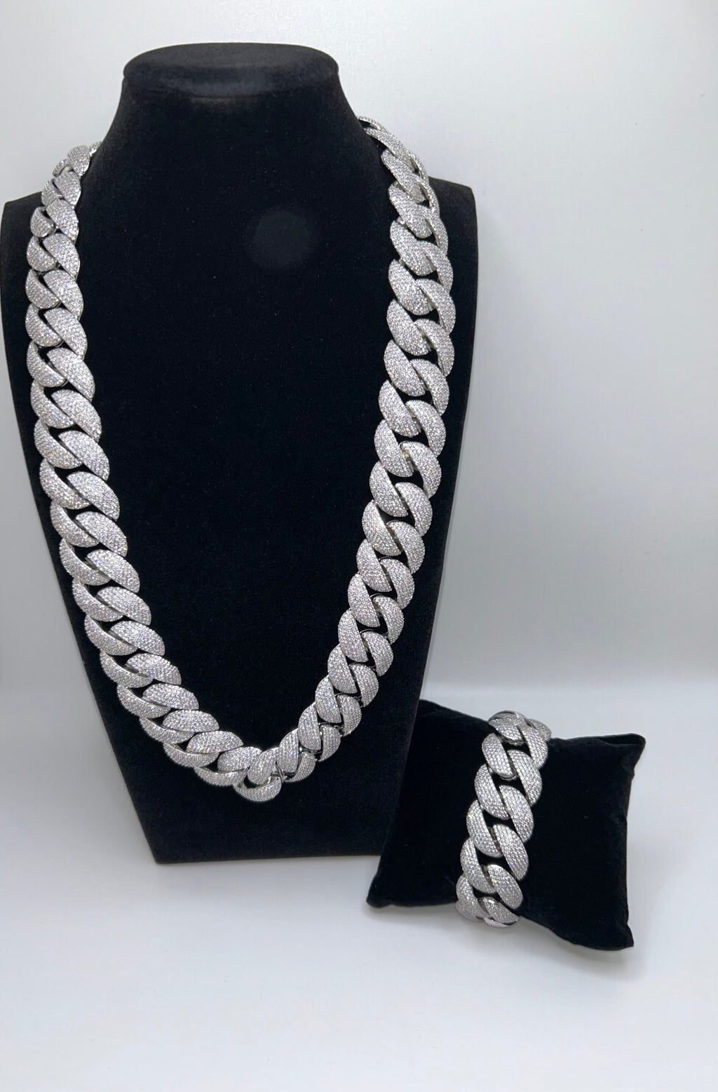 24mm Silver Rounded Cuban Iced Out Stimulated Diamonds Chain & Bracelet Set - Virtue Jewel20inch7inchJewelry Set