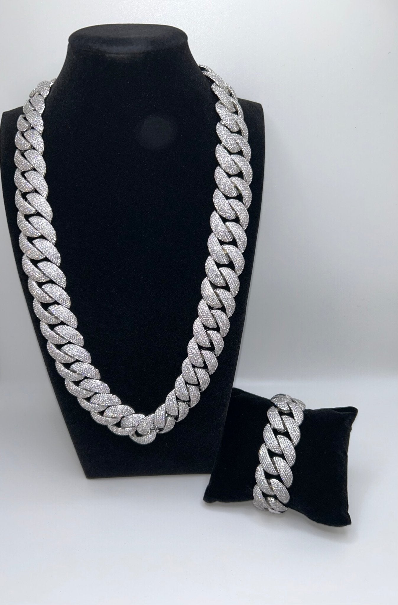 24mm Silver Rounded Cuban Iced Out Stimulated Diamonds Chain & Bracelet Set - Virtue Jewel20inch7inchJewelry Set