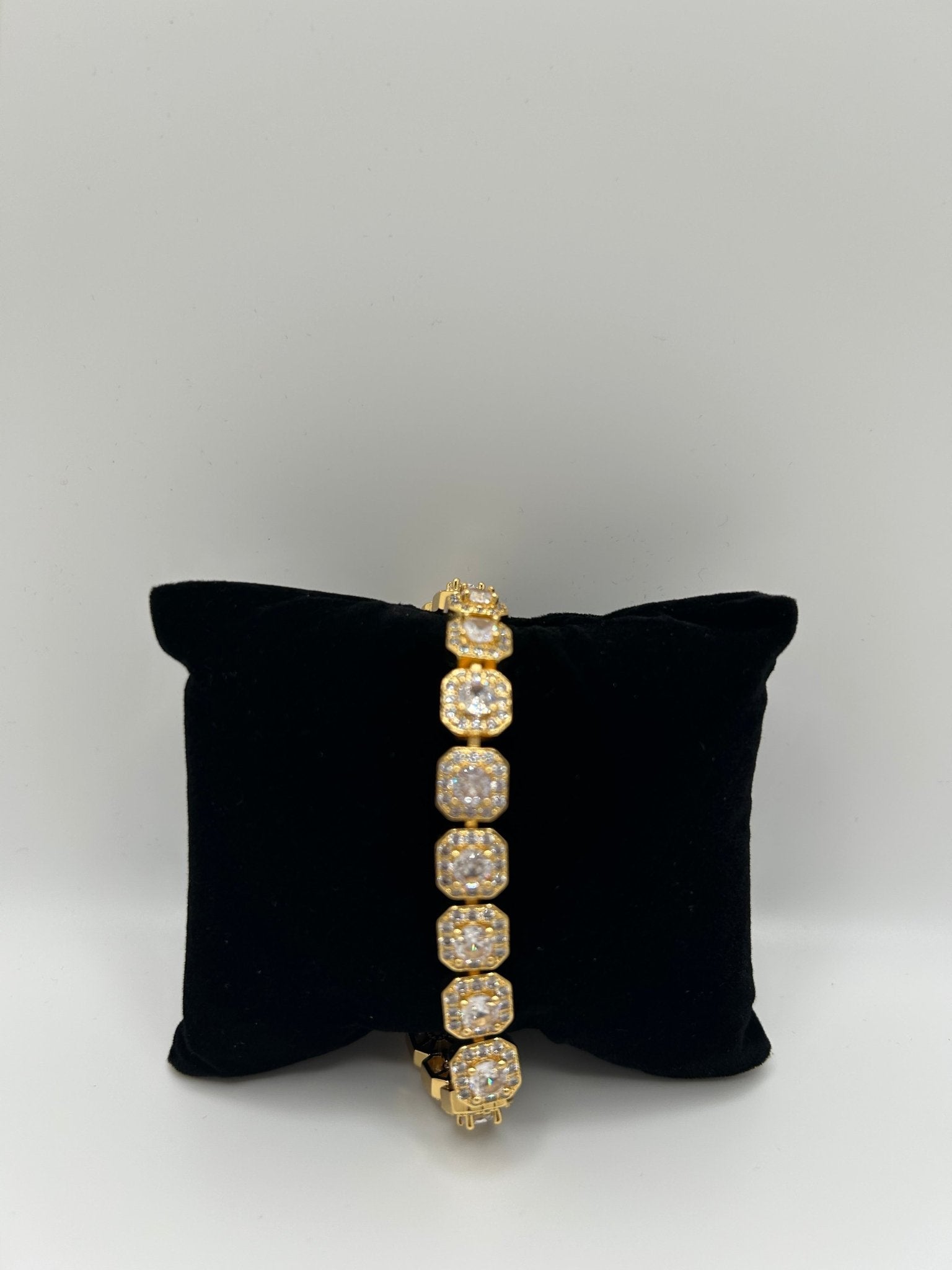 Cluster Gold Plated Stimulated Diamonds Iced Out Bracelet - Virtue JewelSilver7inchBracelets