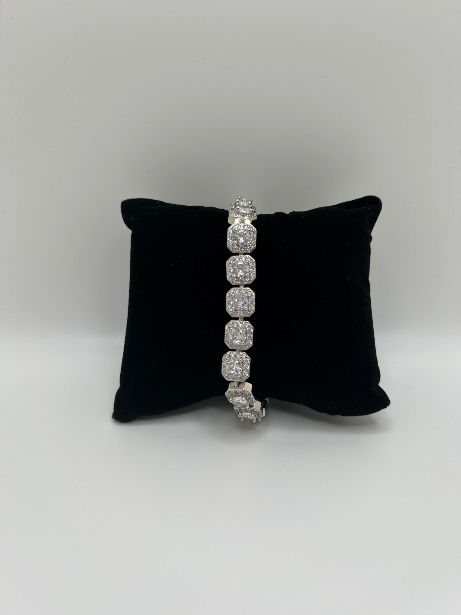 Cluster White Gold Plated Silver Stimulated Diamonds Iced Out Chain Necklace - Virtue Jewel18inch6inchJewelry Set