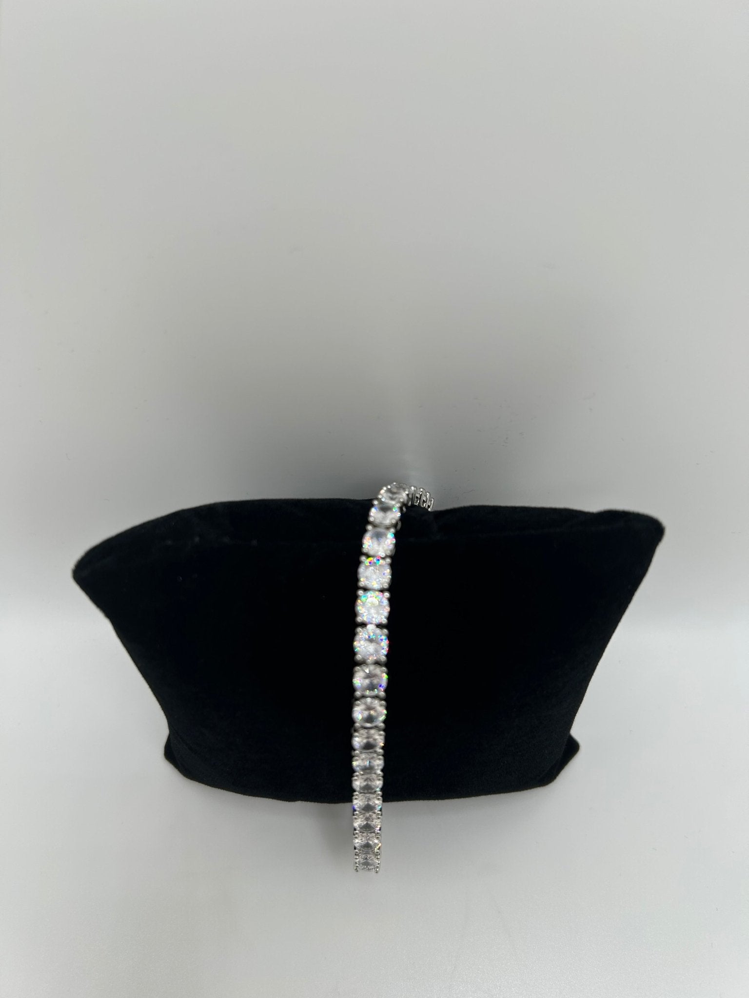 ELEGANT TENNIS Bracelet SILVER WHITE GOLD PLATED Stimulated Diamonds - Virtue JewelSilver7inchBracelets