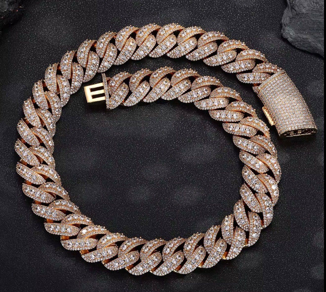 Iced Bubble Cuban Link Chain - Virtue JewelGold18"Chain
