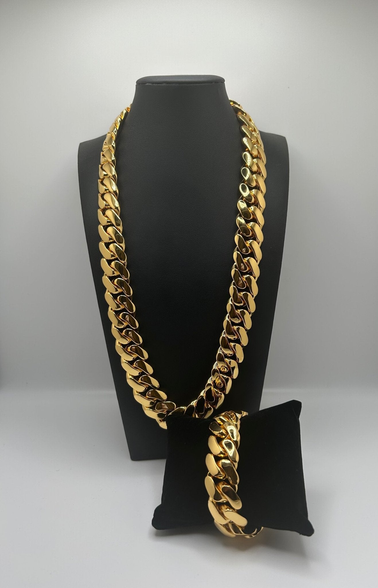 Miami Cuban Gold Plated Chain & Bracelet Set - Virtue Jewel7inch Diamond LockDiamond Lock 24inchJewelry Set