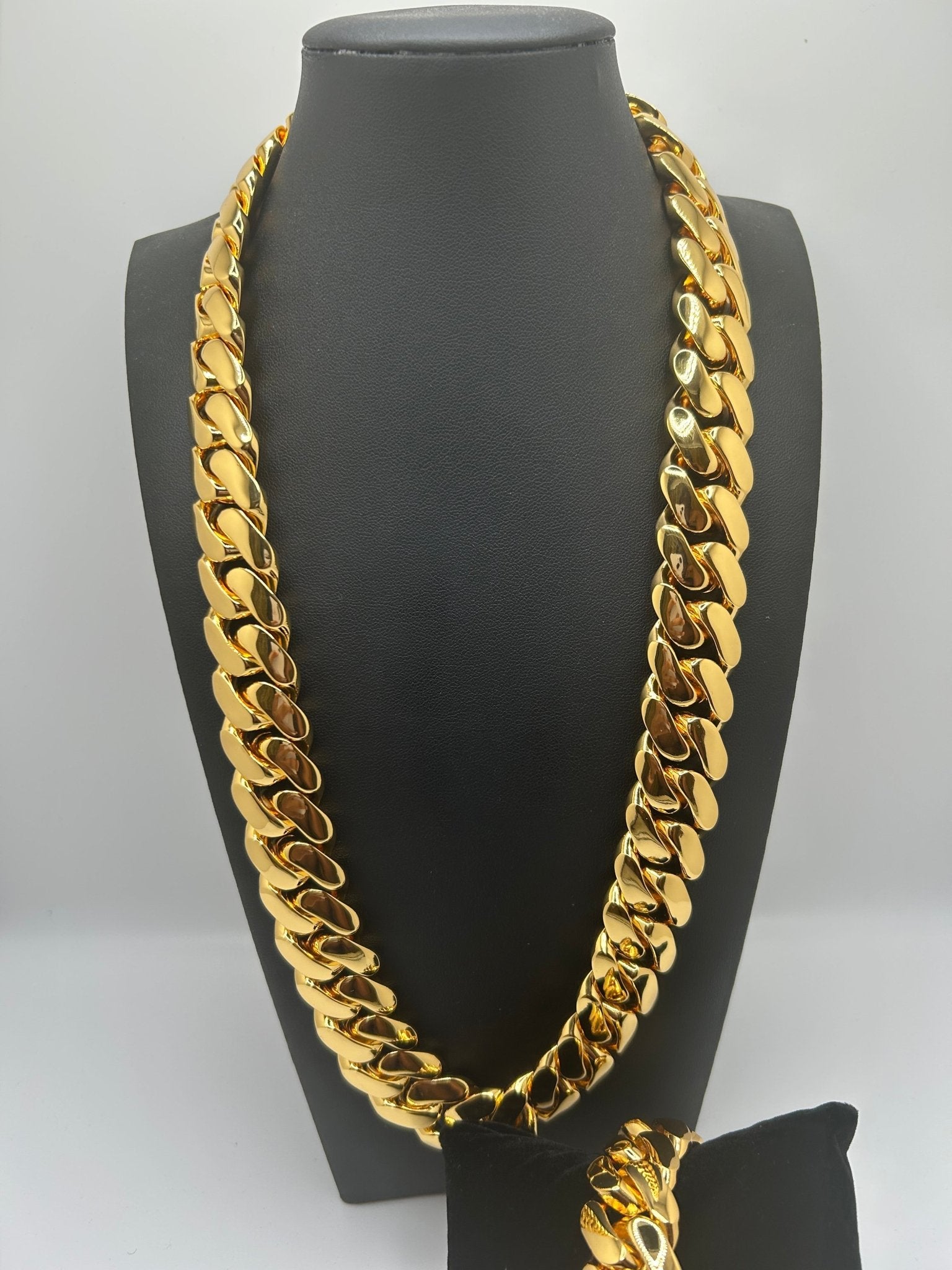 Miami Cuban Gold Plated Chain & Bracelet Set - Virtue Jewel7inch Diamond LockDiamond Lock 24inchJewelry Set