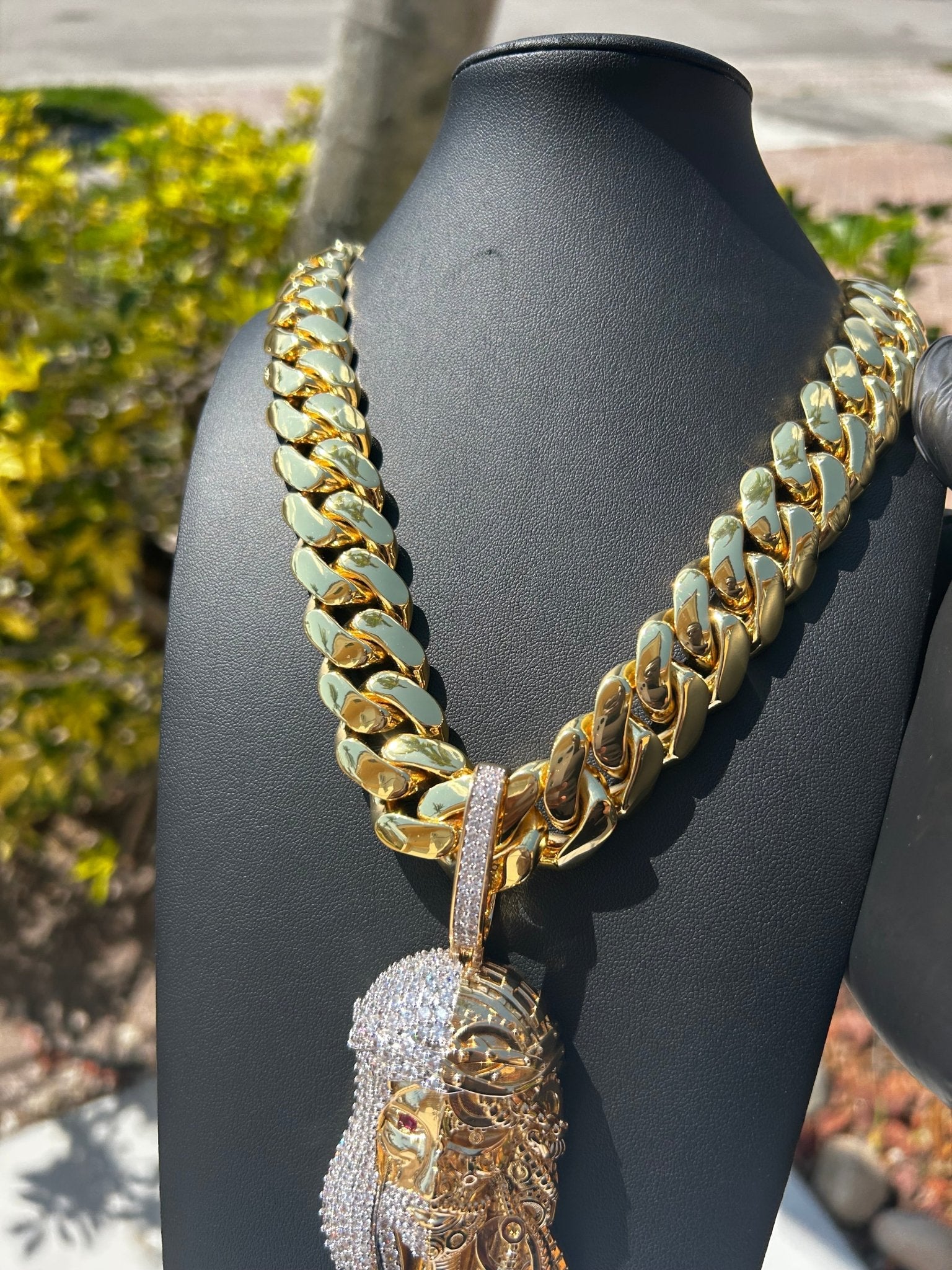 Miami Gold Cuban Chain & Half Iced Jesus Pendant Set - Virtue Jewel14mm (Slim)16inch