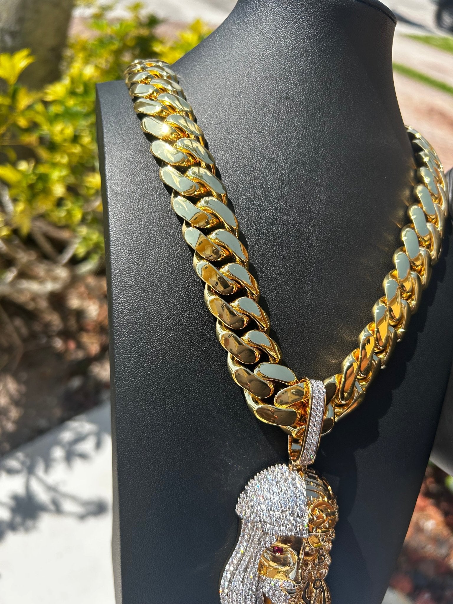 Miami Gold Cuban Chain & Half Iced Jesus Pendant Set - Virtue Jewel14mm (Slim)16inch