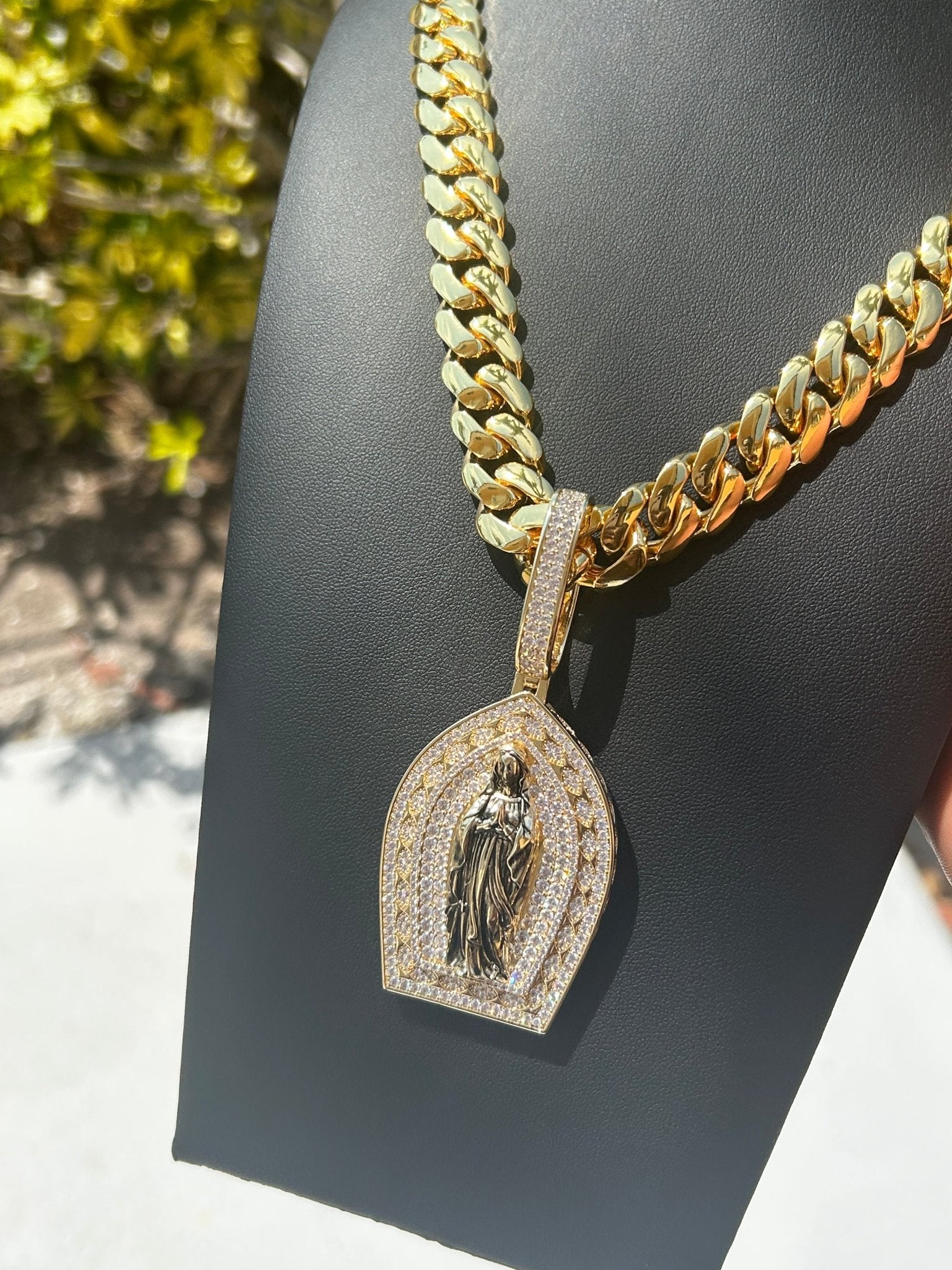Miami Gold Cuban Chain & Virgin Mary Pendant Set - Virtue Jewel14mm (Slim)16inch