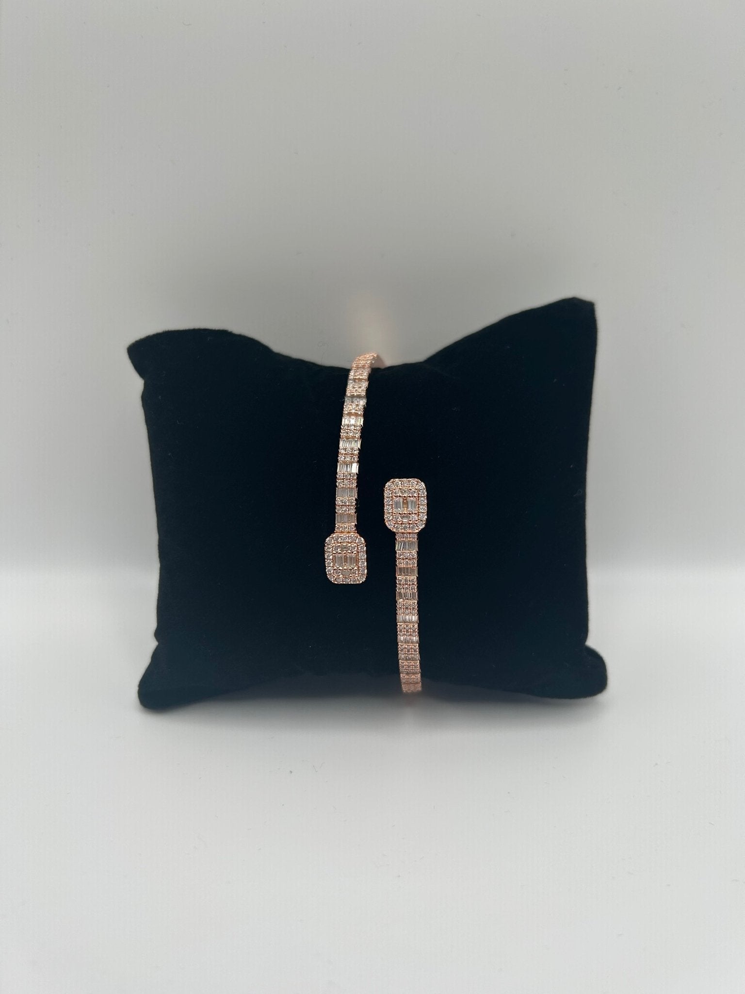 Moissanite Diamonds Elegant Baguette 2 Side Female Bracelet - Virtue JewelSilver7