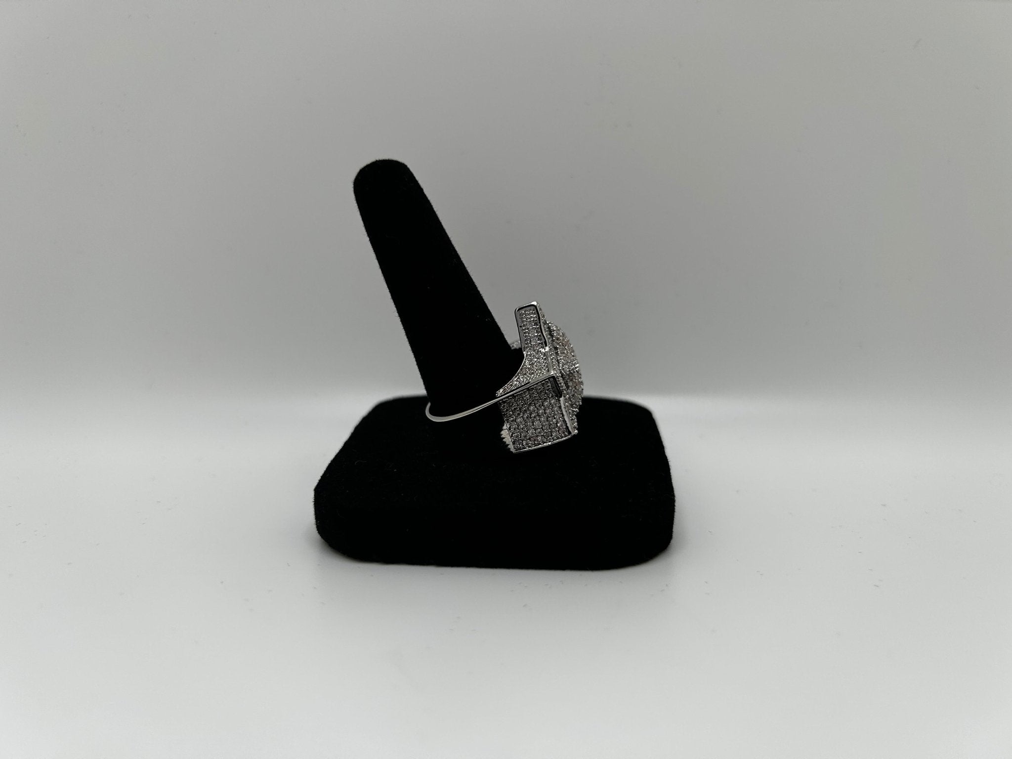 Star Up Iced Out Stimulated Diamonds Rings - Virtue JewelRose gold6