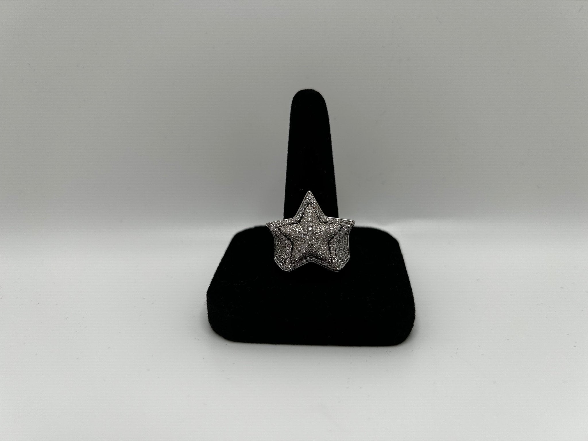 Star Up Iced Out Stimulated Diamonds Rings - Virtue JewelRose gold6