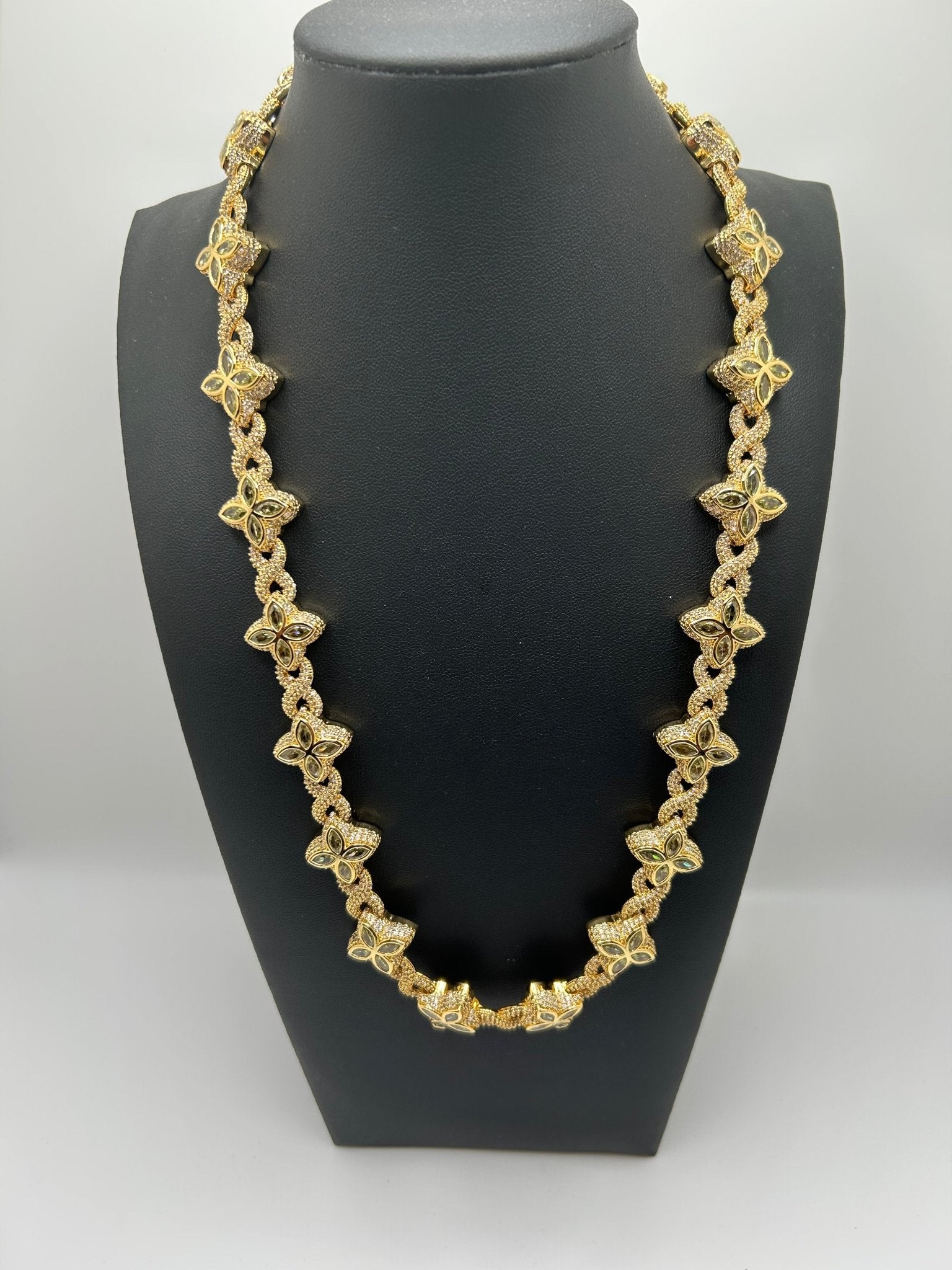 Yellow Gold Flower 4 Leaf Clover Star Chain Necklace - Virtue Jewel